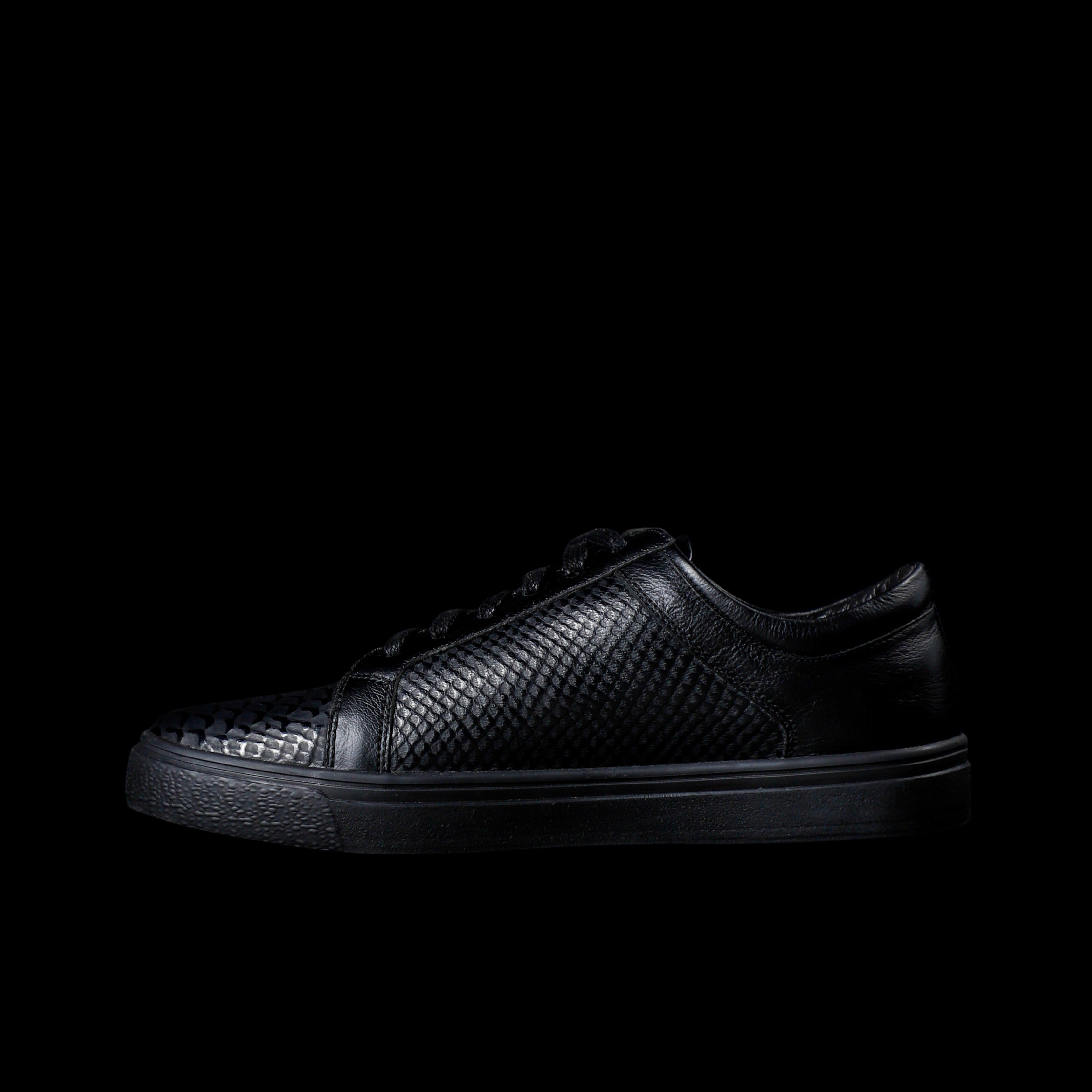 CALIFORNIA LUXURY BLACK